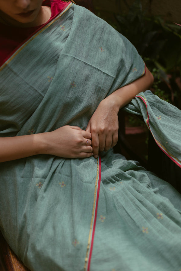 Green & Red - Handloom Cotton Jamdani Saree