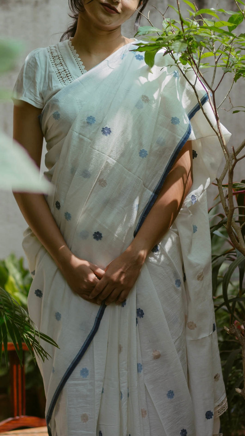 White & Indigo Bengal Jamdani Saree