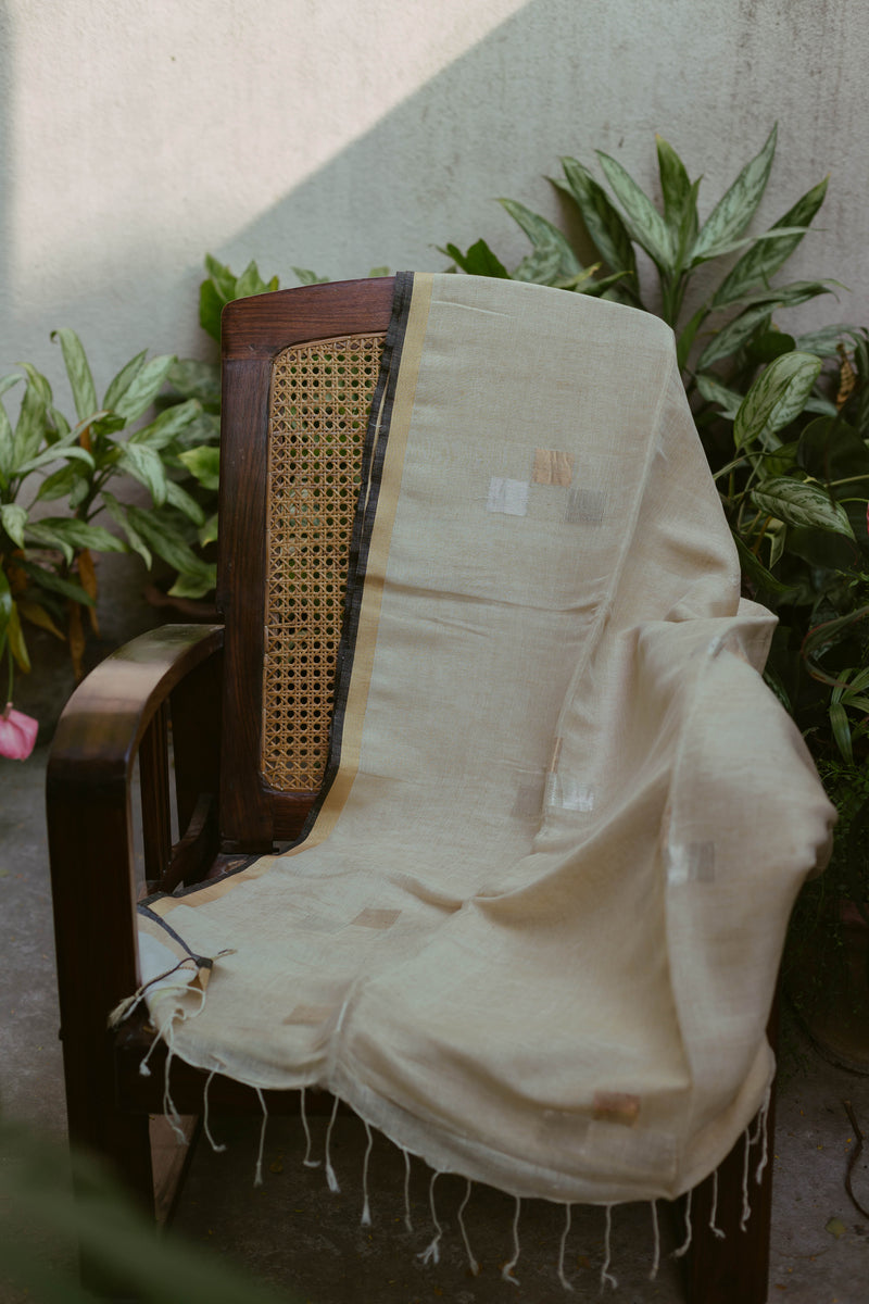 Ivory & Gold - Handloom Linen Saree