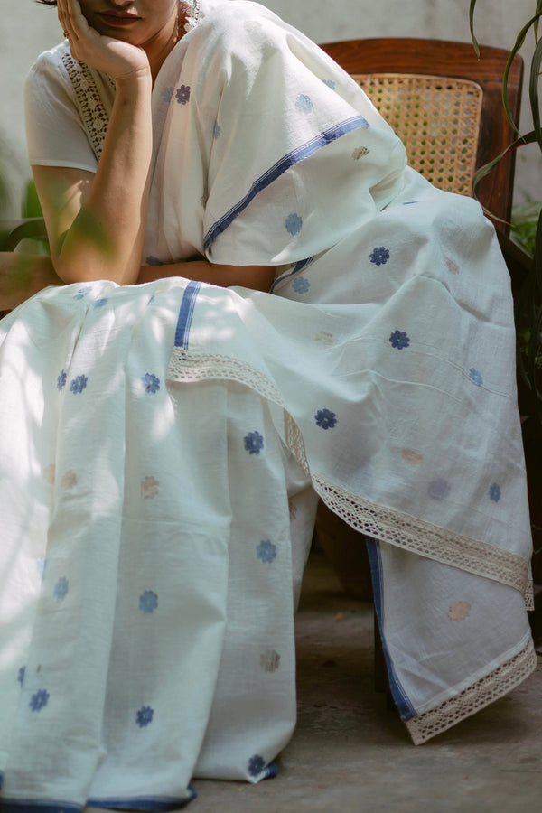 White & Indigo Bengal Jamdani Saree